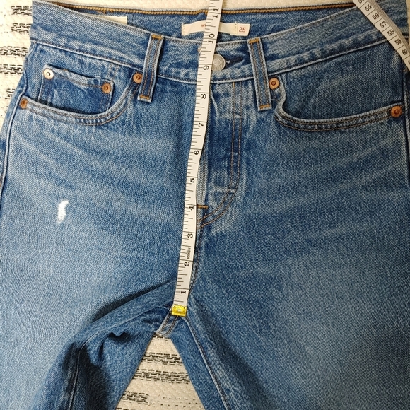 Levi's High Rise Blue Jeans for Women - Picture 13 of 14